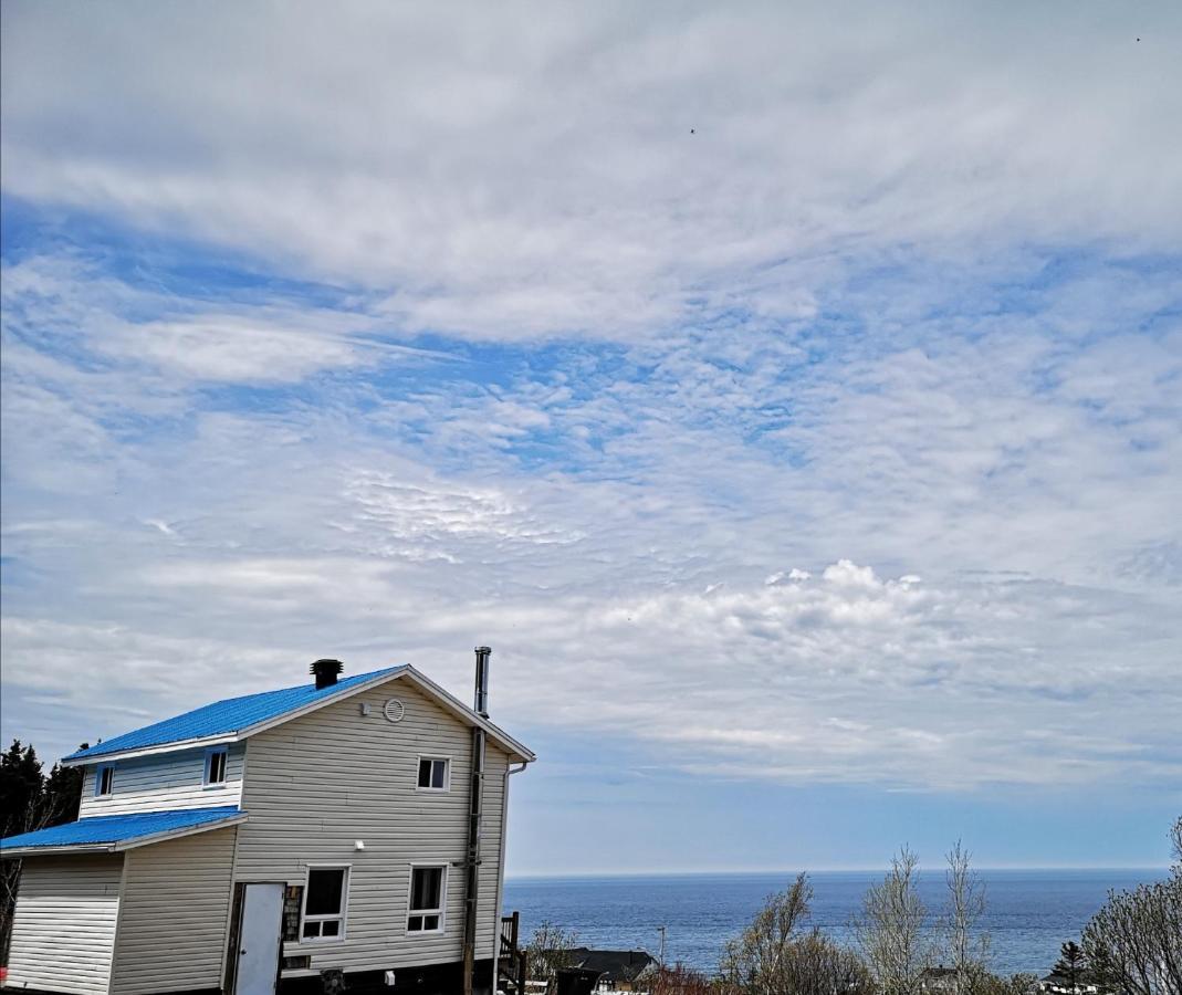 Lofts Hotel Gaspesie Sainte Anne des Monts Экстерьер фото